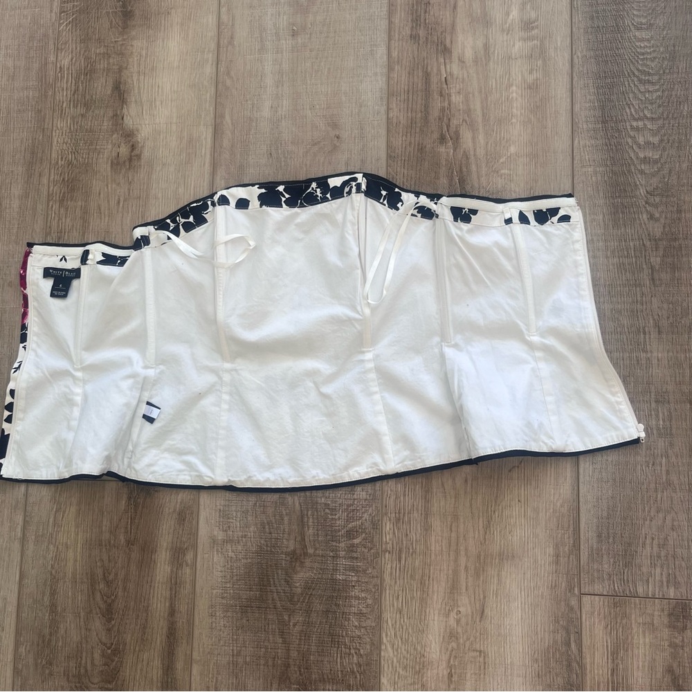 WHBM White House Black Market Corset Bustier Top Floral Black Red White Zip MINT - Picture 3 of 11